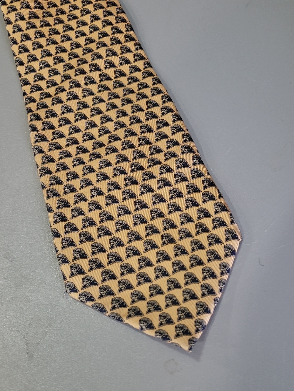 University Of PITTSBURGH Pitt Panthers SILK TIE